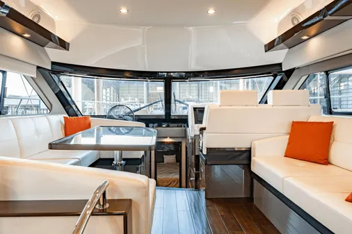 Carver 52 Command Bridge image