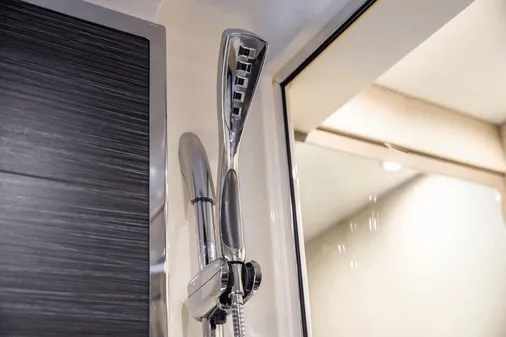 Carver 52 Command Bridge image