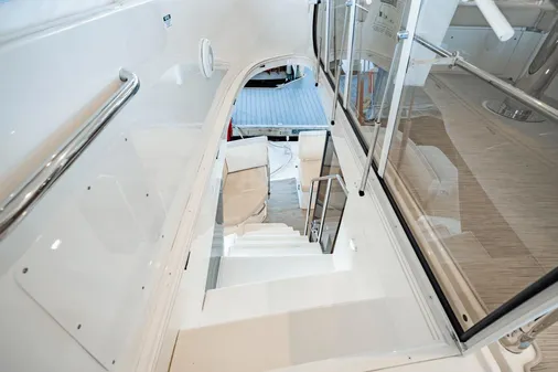 Carver 52 Command Bridge image