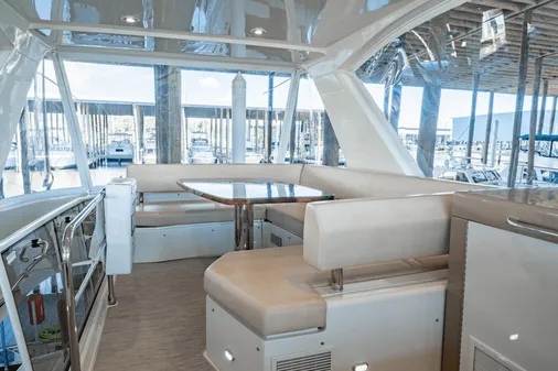 Carver 52 Command Bridge image