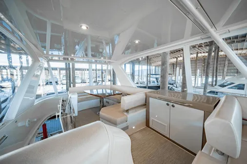 Carver 52 Command Bridge image