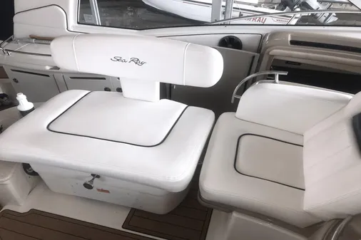 Sea Ray 52 Sundancer image