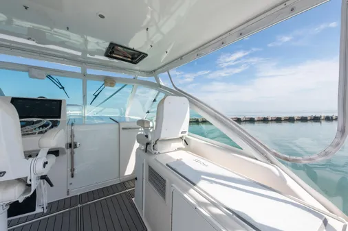 Cabo 40 Express image