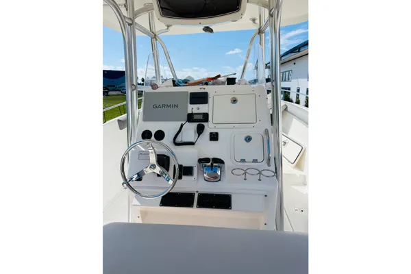 Century 3200 Center Console image