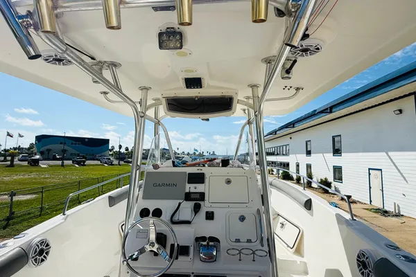 Century 3200 Center Console image