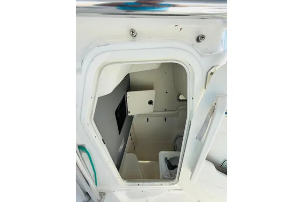 Century 3200 Center Console image