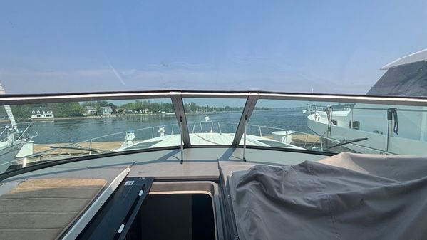 Cruisers 3670-ESPIRIT image