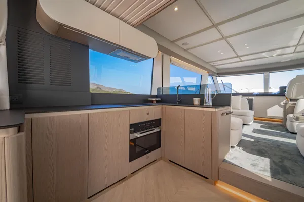 Azimut MAGELLANO-60 image