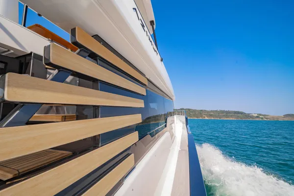 Azimut MAGELLANO-60 image