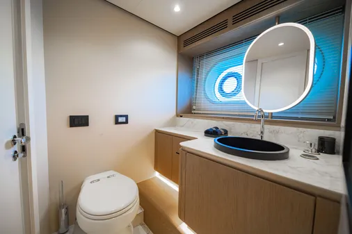 Azimut MAGELLANO-60 image