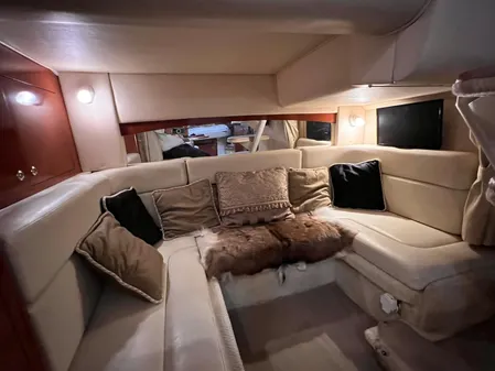 Sea Ray 320 Sundancer image