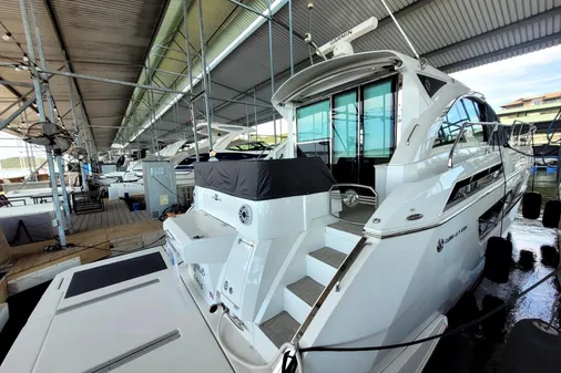 Cruisers Yachts 50 Cantius image
