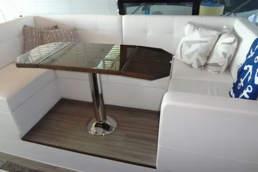Cruisers Yachts 50 Cantius image