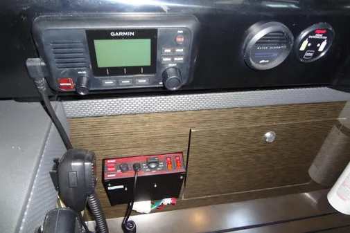 Cruisers Yachts 50 Cantius image