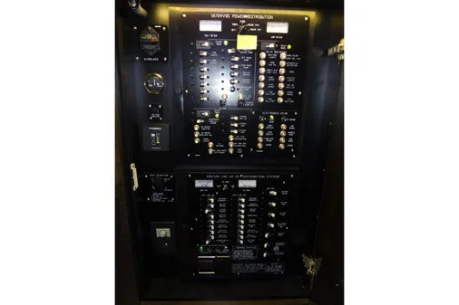 Cruisers Yachts 50 Cantius image