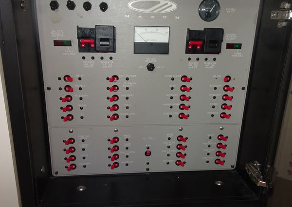 Maxum 3700-SCR image