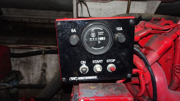 Maxum 3700-SCR image