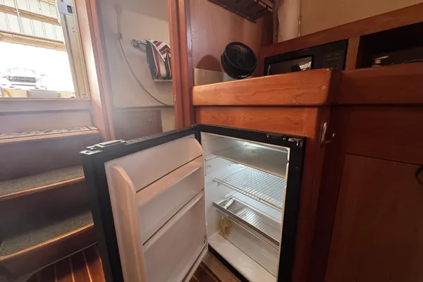 Mainship Pilot 34 image