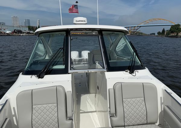 Pursuit DC-306-DUAL-CONSOLE image