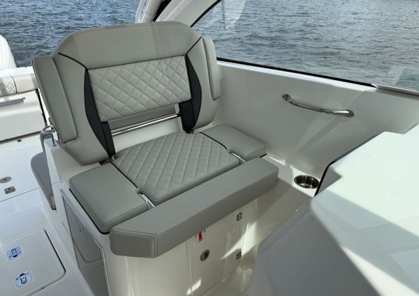 Pursuit DC-306-DUAL-CONSOLE image