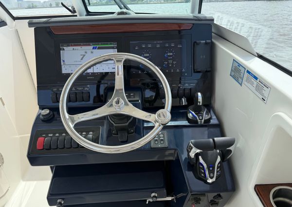 Pursuit DC-306-DUAL-CONSOLE image