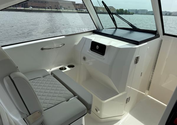 Pursuit DC-306-DUAL-CONSOLE image