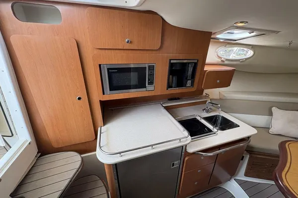 Wellcraft 340 Coastal image