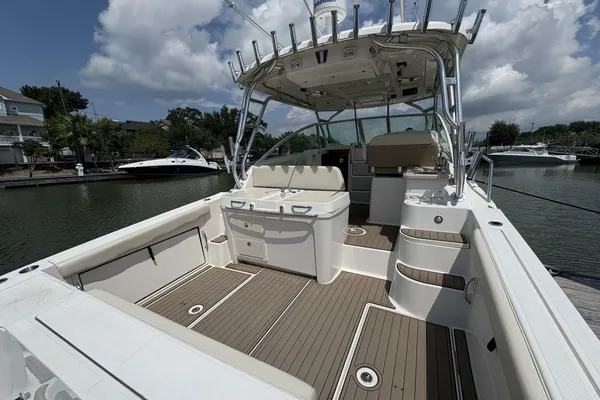 Wellcraft 340 Coastal image