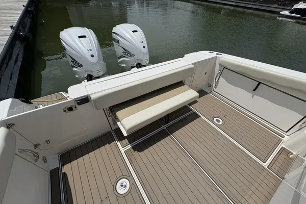 Wellcraft 340 Coastal image