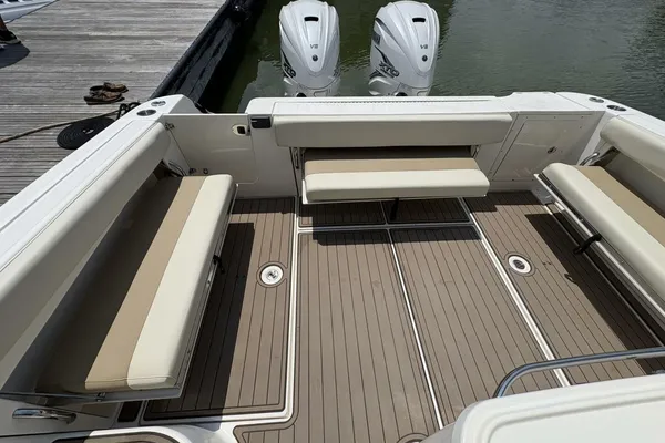 Wellcraft 340 Coastal image