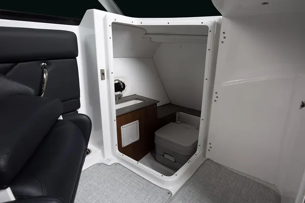 Four-winns HD5 image