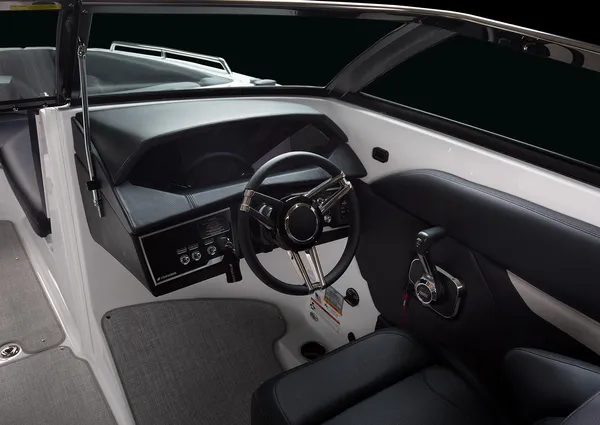 Four-winns HD8 image