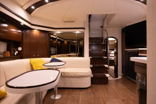Cruisers Yachts 540 Sports Coupe image