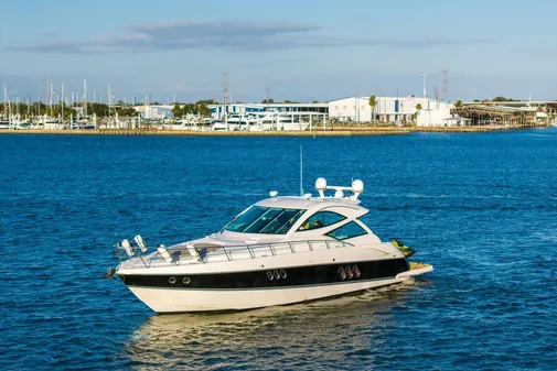 Cruisers Yachts 540 Sports Coupe image