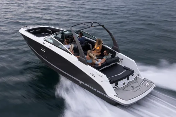 Four-winns HD8-SURF image