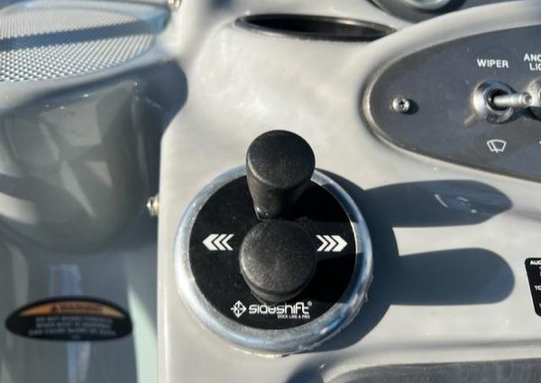 Maxum 2700-SCR image