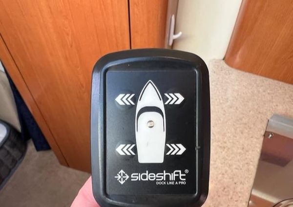 Maxum 2700-SCR image