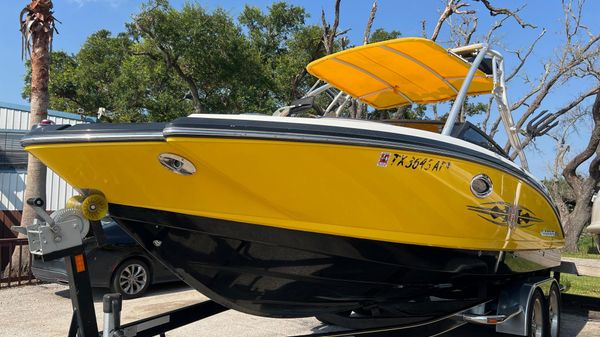 Chaparral Sunesta 244 Xtreme 