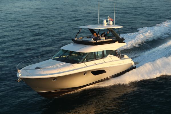 Tiara F-53 - main image