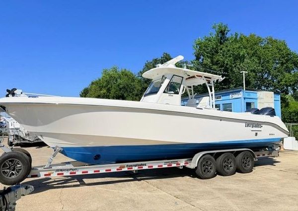 Everglades 325-CENTER-CONSOLE image
