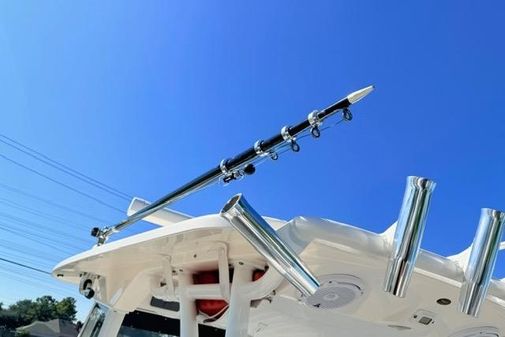 Everglades 325-CENTER-CONSOLE image