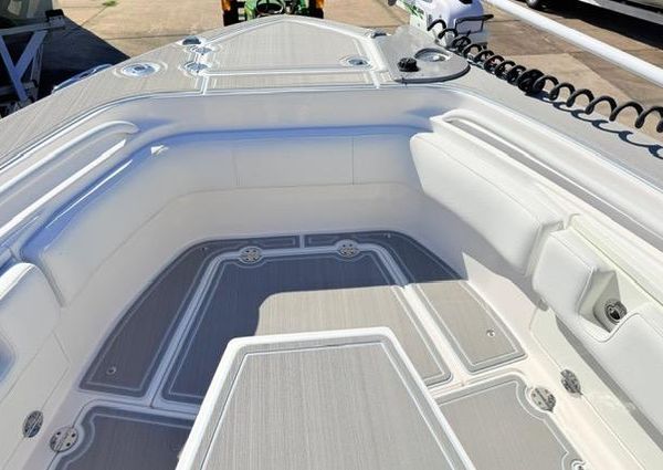 Everglades 325-CENTER-CONSOLE image