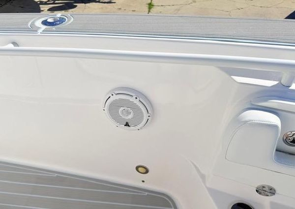 Everglades 325-CENTER-CONSOLE image