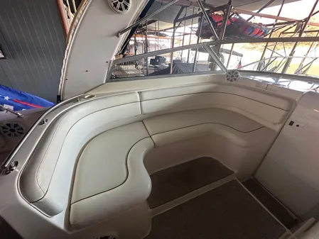 Rinker Fiesta Vee 312 image