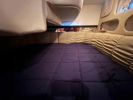 Rinker Fiesta Vee 312 image