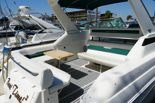 Wellcraft 3200 Martinique image