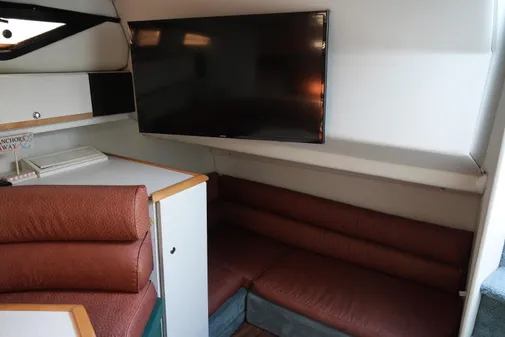 Wellcraft 3200 Martinique image