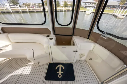 Cruisers Yachts 455 Express Motoryacht image