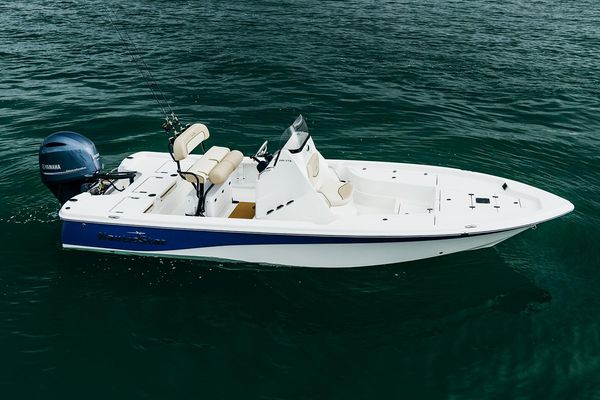 NauticStar 215 Bay - main image