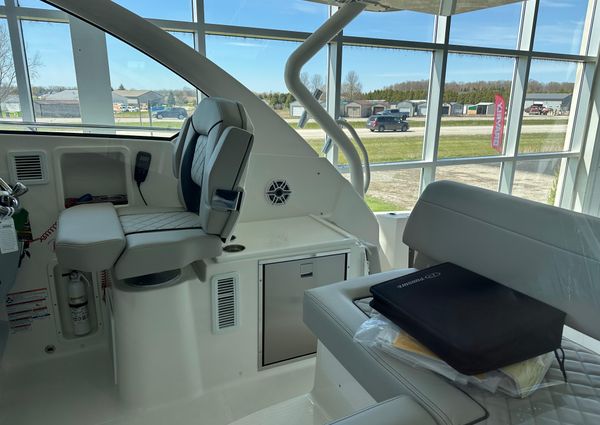 Pursuit OS-325-OFFSHORE image